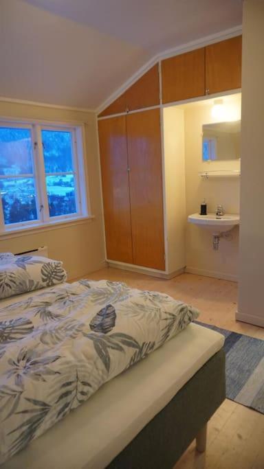 Moonvalley Lodge - Stort & Koselig Hus - Mandalen Bagian luar foto