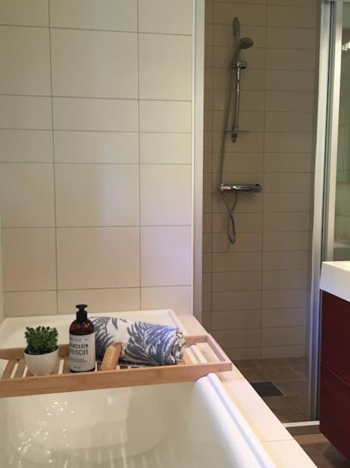 Moonvalley Lodge - Stort & Koselig Hus - Mandalen Bagian luar foto