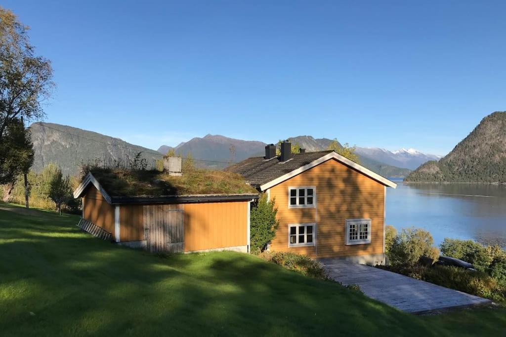 Moonvalley Lodge - Stort & Koselig Hus - Mandalen Bagian luar foto